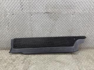 Накладка на порог левая задняя TOYOTA VOXY ZWR80 2ZR-FXE 67918-28160 1 ракурс