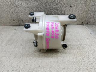 Мотор охлаждения батареи TOYOTA VOXY ZWR80 2ZR-FXE G9230-28030 5 ракурс Мотор охлаждения батареи TOYOTA VOXY ZWR80 2ZR-FXE G9230-28030 5 ракурс