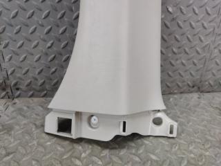 Накладка на стойку кузова правая задняя TOYOTA VOXY ZWR80 2ZR-FXE 62638-28340 4 ракурс Накладка на стойку кузова правая задняя TOYOTA VOXY ZWR80 2ZR-FXE 62638-28340 4 ракурс