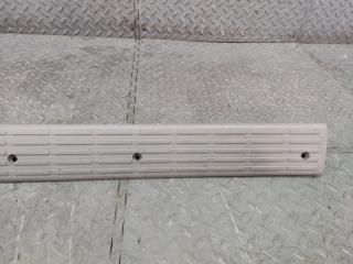 Накладка на порог правая передняя TOYOTA TUNDRA UCK30 2UZ-FE 679130C010 3 ракурс