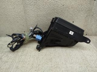 Блок реле TOYOTA HARRIER ZSU60 3ZR-FAE 1 ракурс