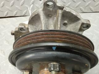 Помпа NISSAN LARGO NW30 KA24DE 4 ракурс Помпа NISSAN LARGO NW30 KA24DE 4 ракурс