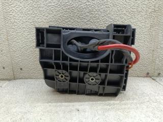 Блок предохранителей AUDI TT 8J3 BUB 8J0907361 3 ракурс Блок предохранителей AUDI TT 8J3 BUB 8J0907361 3 ракурс