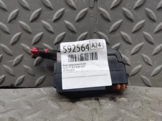 Блок предохранителей AUDI TT 8J3 BUB 4F1941824 2 ракурс Блок предохранителей AUDI TT 8J3 BUB 4F1941824 2 ракурс