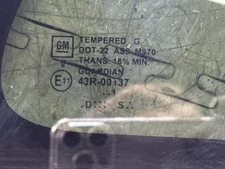 Стекло собачника правое заднее CHEVROLET TAHOE GMT800 LM7 43R-00137 3 ракурс