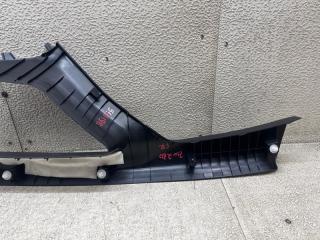 Накладка на стойку кузова правая передняя TOYOTA VOXY ZWR80 2ZR-FXE 62210-28140 5 ракурс Накладка на стойку кузова правая передняя TOYOTA VOXY ZWR80 2ZR-FXE 62210-28140 5 ракурс