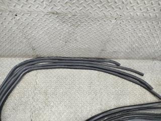 Уплотнение дверное TOYOTA SAI AZK10 2AZ-FXE 5 ракурс