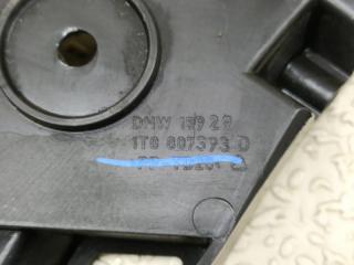 Крепеж бампера левый задний VOLKSWAGEN TOURAN 1T3 CAVB 1T0807393 4 ракурс