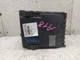 Блок предохранителей VOLKSWAGEN TIGUAN 5N1 CCZ 1K0937132 5 ракурс