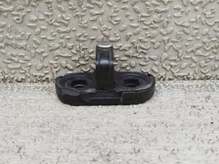 Петля замка багажника VOLKSWAGEN TOURAN 1T3 CAVB 1T0827517 2 ракурс