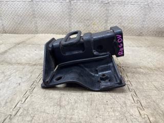 Фаркоп TOYOTA TUNDRA UCK30 2UZ-FE 5 ракурс Фаркоп TOYOTA TUNDRA UCK30 2UZ-FE 5 ракурс
