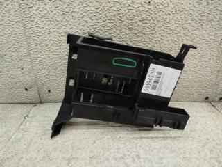 Коробка для блока efi AUDI TT 8J3 BUB 8J0907368 1 ракурс Коробка для блока efi AUDI TT 8J3 BUB 8J0907368 1 ракурс