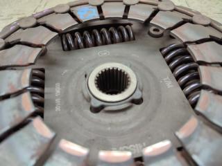 Маховик NISSAN SKYLINE HV37 VQ35HR 301001MG0B 3 ракурс