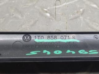 Консоль магнитофона VOLKSWAGEN TOURAN 1T3 CAVB 1T0858071 5 ракурс