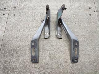 Петля капота HONDA STEPWGN RF3 1 ракурс