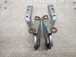 Петля капота HONDA STEPWGN RF3 2 ракурс