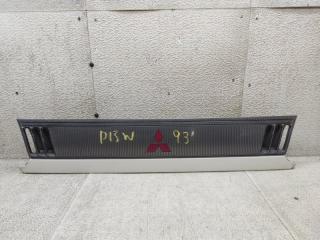 Решетка радиатора MITSUBISHI DELICA P15W MB683021 1 ракурс