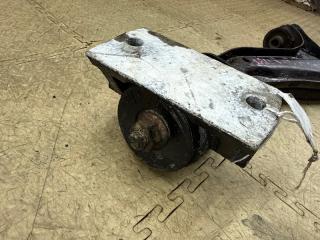 Рычаг правый передний LAND ROVER FREELANDER L314 25K4FN64 5 ракурс