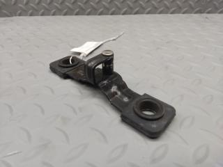Петля замка багажника VOLKSWAGEN PASSAT B7 (365) CAX 3C9827507 2 ракурс