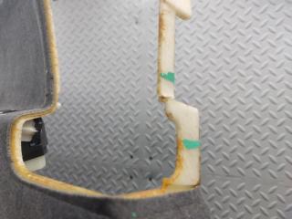 Обшивка дверей левая задняя TOYOTA NOAH AZR60 1AZ-FSE 67722-XIAW 5 ракурс
