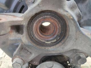 Ступица левая передняя SUBARU STELLA RN1 EN07 5 ракурс
