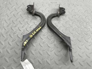 Петля капота SUZUKI WAGON R MH22S 2 ракурс