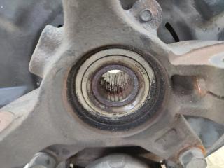Ступица правая передняя SUBARU STELLA RN1 EN07 5 ракурс