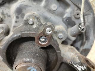 Ступица левая задняя SUBARU STELLA RN1 EN07 4 ракурс
