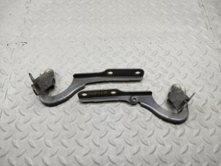 Петля капота SUZUKI WAGON R MH23S 3 ракурс