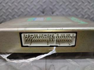 Блок управления efi MITSUBISHI CHARIOT N48W 4D68 MD758516 3 ракурс