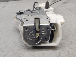 Замок двери правый задний HONDA STEPWGN RK5 R20A 4 ракурс