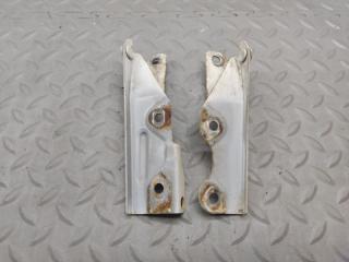 Петля капота MITSUBISHI MINICA H42V 1 ракурс Петля капота MITSUBISHI MINICA H42V 1 ракурс