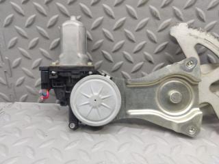 Стеклоподъемник правый задний TOYOTA SIENTA NCP81 1NZ-FE 85710-52120 2 ракурс