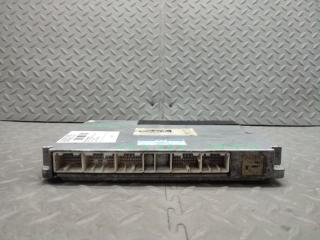 Блок управления efi TOYOTA VOXY AZR65 1AZ-FSE 89661-28B30 3 ракурс