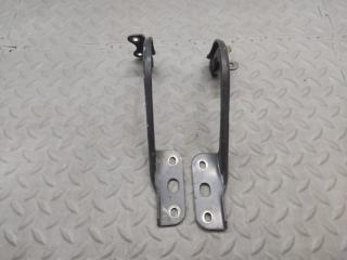Петля капота SUZUKI WAGON R MH23S 1 ракурс