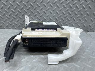 Блок предохранителей TOYOTA CAMRY AXVH70 A25A-FXS 89221-33D71 4 ракурс