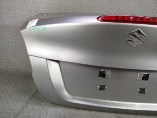 Крышка багажника SUZUKI KIZASHI RE91S J24B 4 ракурс Крышка багажника SUZUKI KIZASHI RE91S J24B 4 ракурс