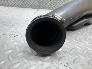 Патрубок интеркулера TOYOTA ARISTO JZS161 2JZ-GTE 17362-46090 3 ракурс Патрубок интеркулера TOYOTA ARISTO JZS161 2JZ-GTE 17362-46090 3 ракурс