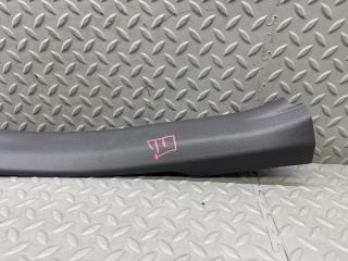Накладка на порог левая задняя TOYOTA CAMRY AXVH70 A25A-FXS 67918-33140 2 ракурс