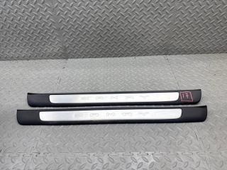 Накладка на порог TOYOTA CAMRY AXVH70 A25A-FXS 67911-33090 2 ракурс