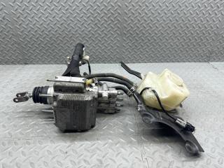 Главный тормозной цилиндр TOYOTA PRIUS ZVW30 2ZR-FXE 47210-47330 1 ракурс