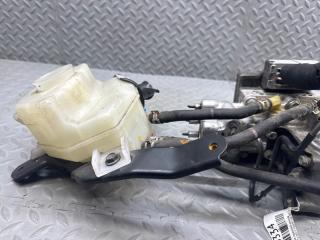 Главный тормозной цилиндр TOYOTA PRIUS ZVW30 2ZR-FXE 47210-47330 5 ракурс