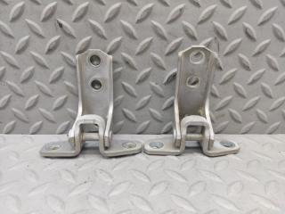 Петля дверная правая передняя NISSAN KIX H59A 1 ракурс