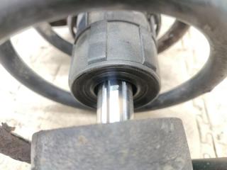 Стойка левая задняя LAND ROVER FREELANDER L314 25K4FN64 3 ракурс