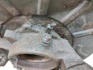 Ступица левая передняя LAND ROVER FREELANDER L314 25K4FN64 5 ракурс