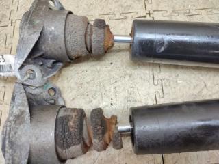 Амортизатор задний VOLKSWAGEN SHARAN 7N1 CAV 7N0513049L 3 ракурс