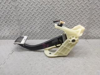 Педаль тормоза BMW 3-SERIES F31 N47D20C 678711 10 4 ракурс Педаль тормоза BMW 3-SERIES F31 N47D20C 678711 10 4 ракурс