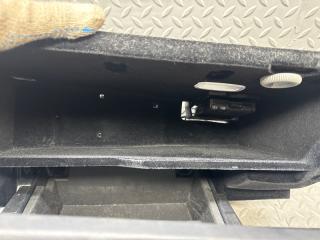 Бардачок MERCEDES-BENZ C-CLASS W204 A2046803291 4 ракурс
