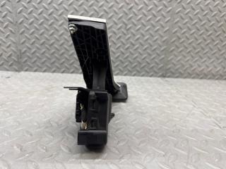 Педаль подачи топлива BMW 3-SERIES F31 N47D20C 3542-6853175 4 ракурс Педаль подачи топлива BMW 3-SERIES F31 N47D20C 3542-6853175 4 ракурс