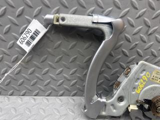 Ручка ручника MERCEDES-BENZ SLK-CLASS R171 M272 E35 (272.963) A1714200484 2 ракурс